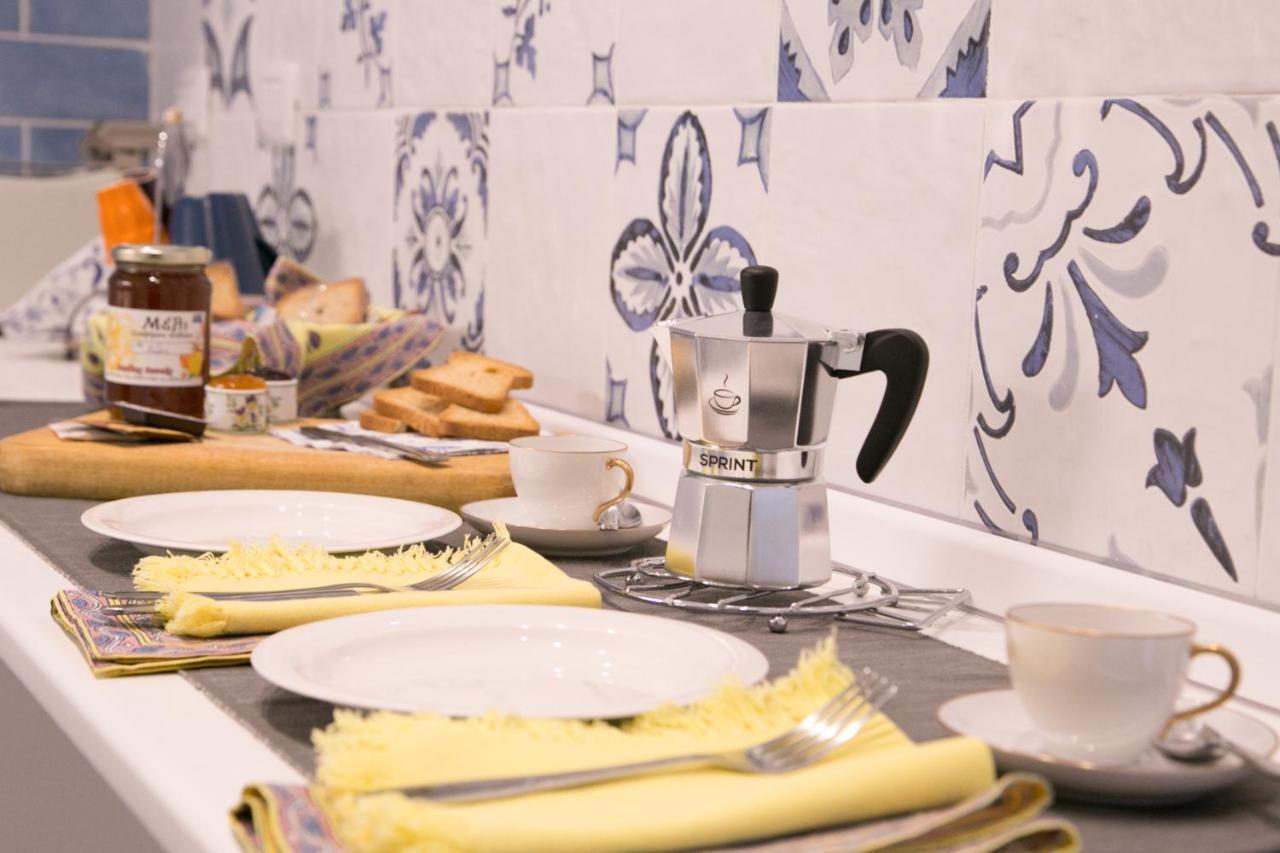 Apartament La Casa Del Nespolo, 2 Terrazzi E 2 Bagni In Centro Neapol Zewnętrze zdjęcie