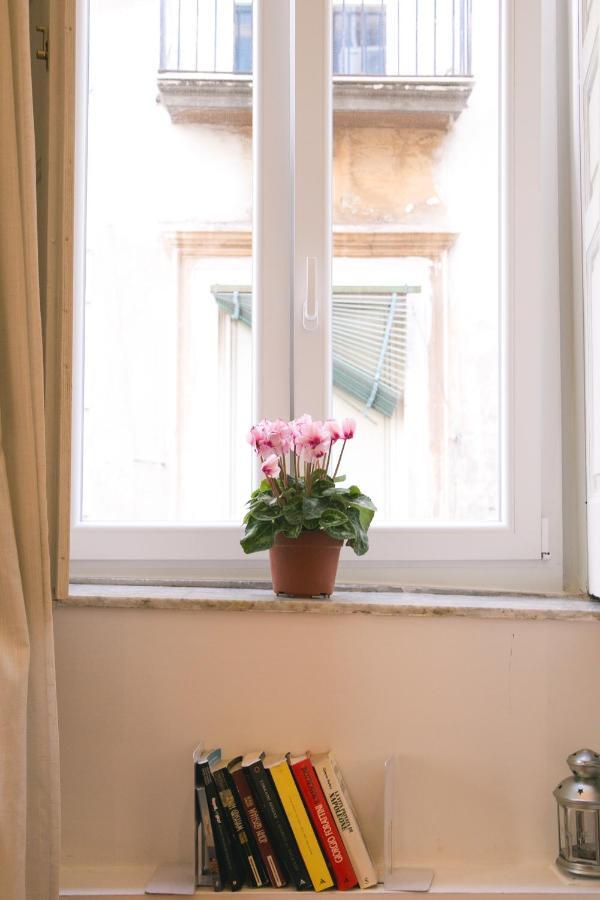 Apartament La Casa Del Nespolo, 2 Terrazzi E 2 Bagni In Centro Neapol Zewnętrze zdjęcie