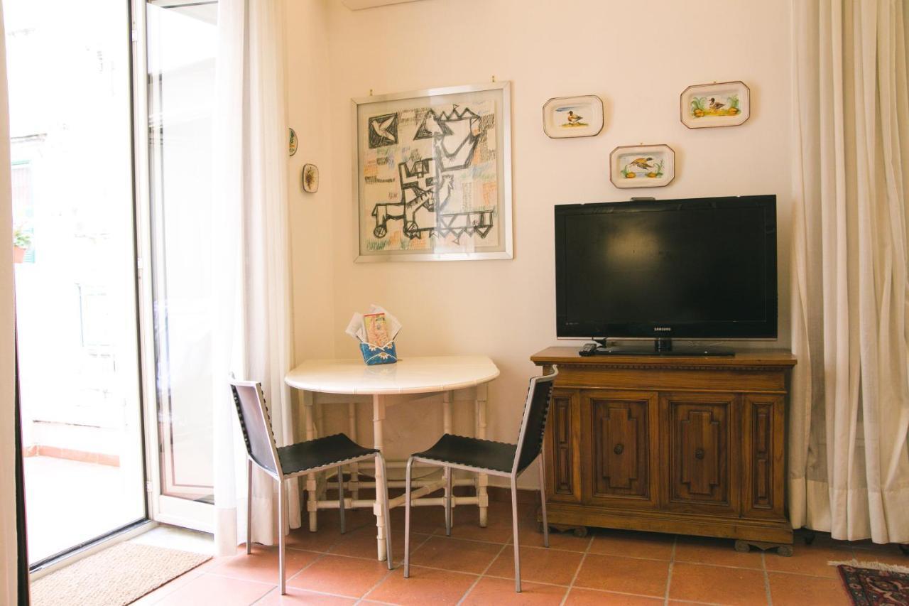 Apartament La Casa Del Nespolo, 2 Terrazzi E 2 Bagni In Centro Neapol Zewnętrze zdjęcie